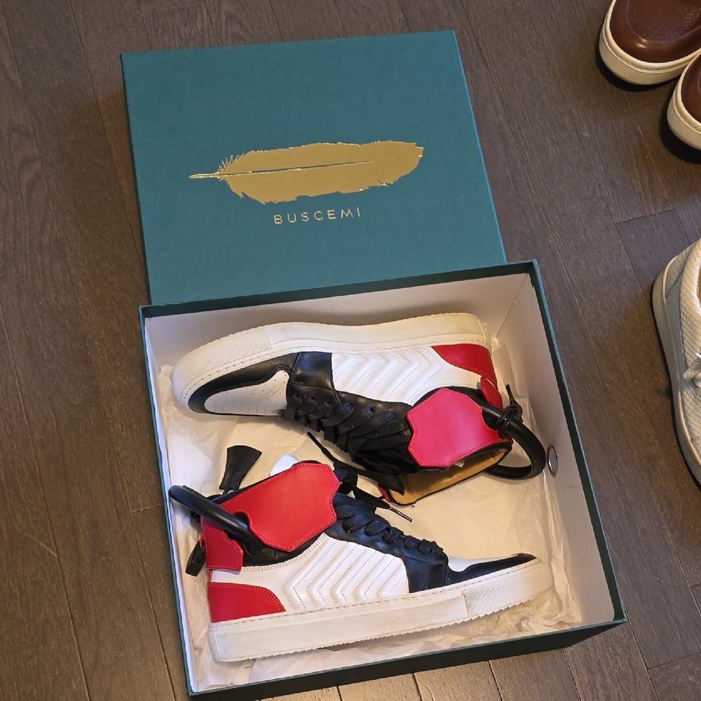 excellent condition - unisex Buscemi Leather Sneakers size 6 (eu 39)